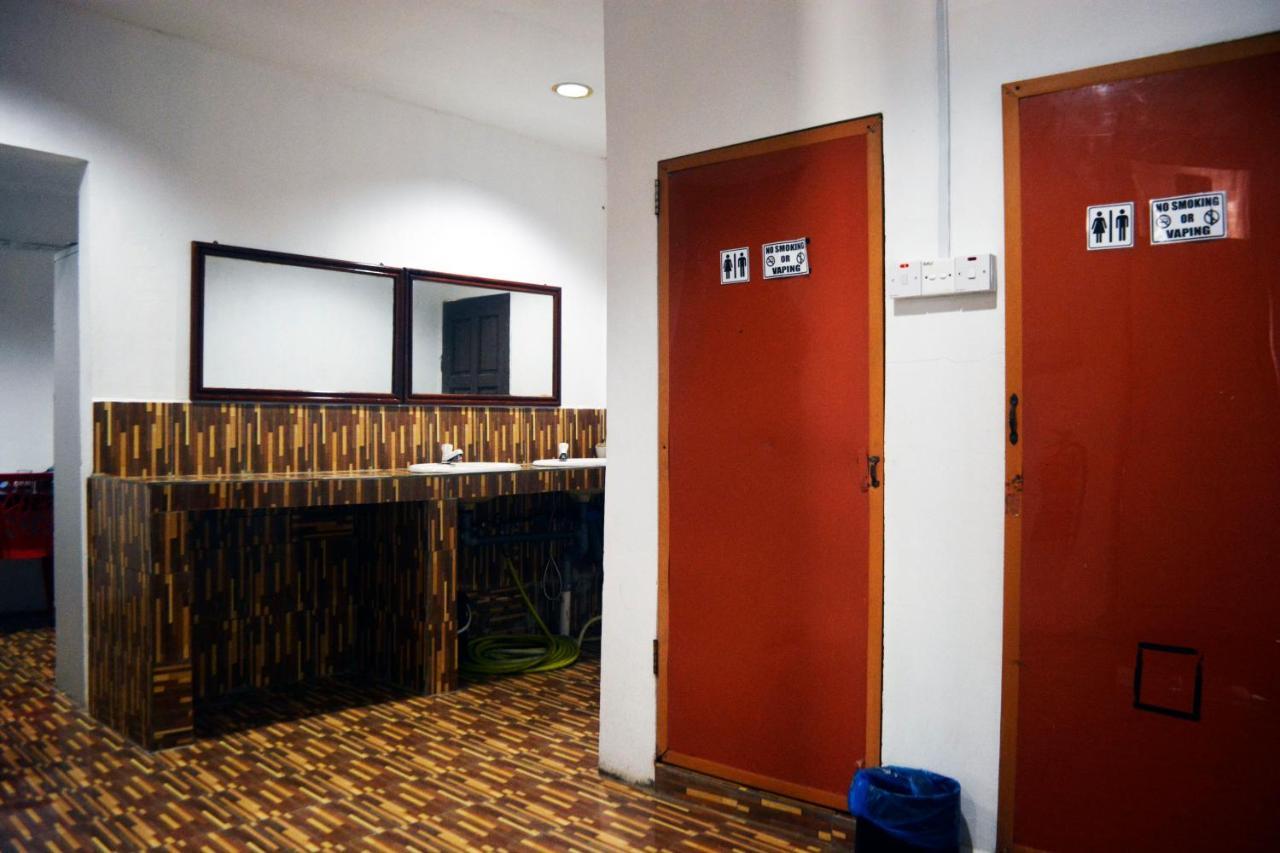 Warisan Family Inn Semporna Eksteriør billede